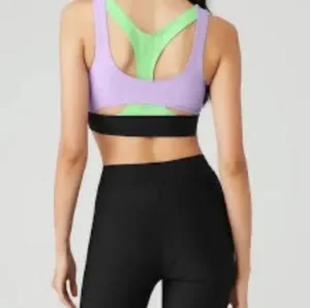 Alo Yoga Airlift Cutaway Bra in Violet Skies/Ultramint